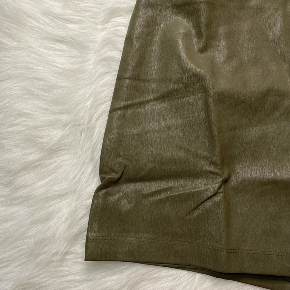 NEW WOMEN’S TRENDY OLIVE GREEN BUTTON FRONT FAUX LEATHER SKORT - Picture 10 of 15